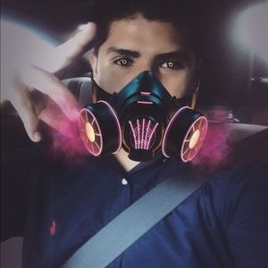 Meet your Posher, Luis